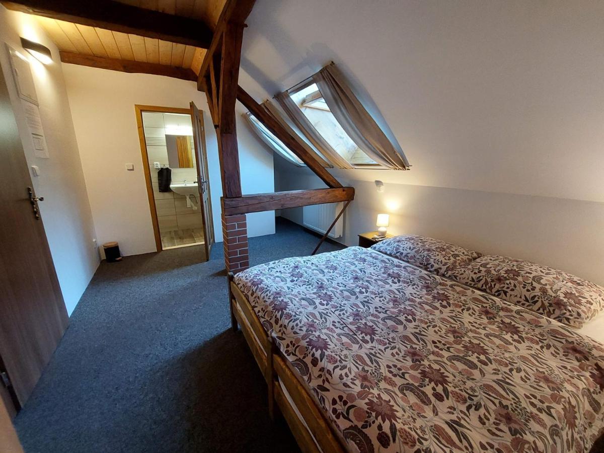 Hotel Penzion Stare Purkartice Hostalkovy Zewnętrze zdjęcie
